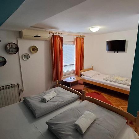 Aventurin Rooms Slunj Ruang foto
